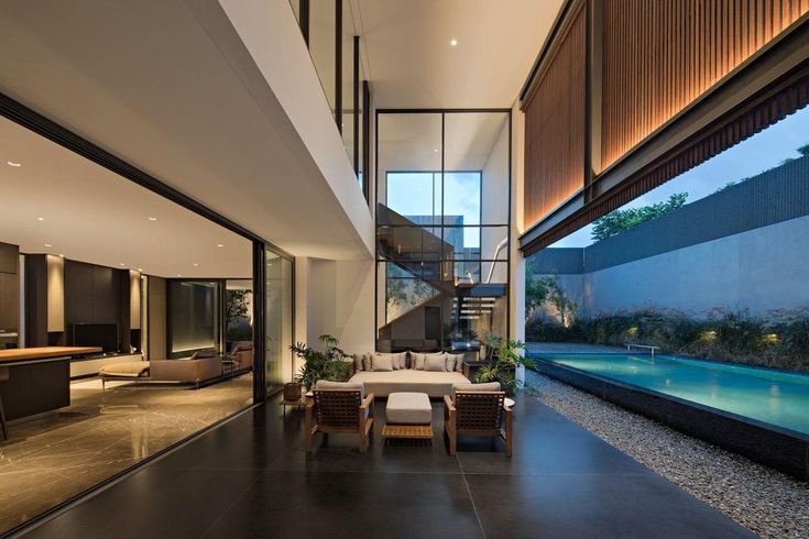 An iconic luxury house that stands as a testament to exceptional design and living.